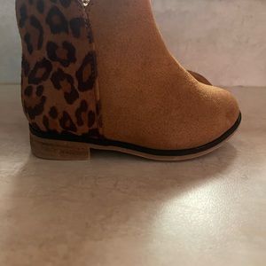 Cat and jack boots cheetah print